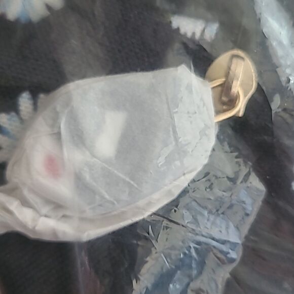 NEW ALICE & OLIVIA FLORAL DUFFEL TRAVEL WEEKEND BAG IN PACKAGE DAISY NAVY NWT - Picture 4 of 8